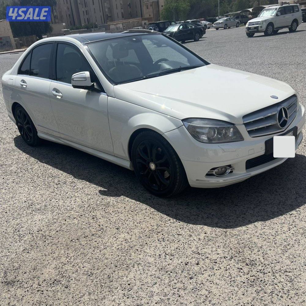 للبيع مرسيدس 2009  / C200 بحالة ممتازة4
