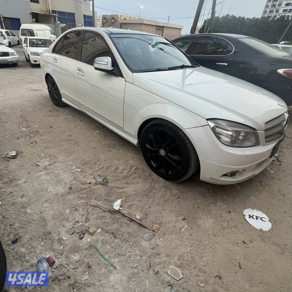 للبيع مرسيدس 2009  / C200 بحالة ممتازة6