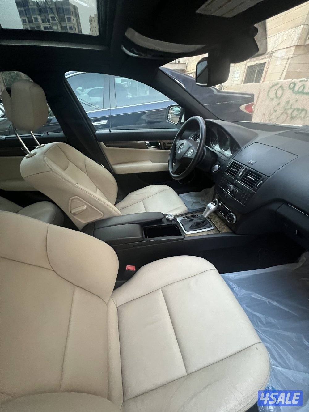 للبيع مرسيدس 2009  / C200 بحالة ممتازة9