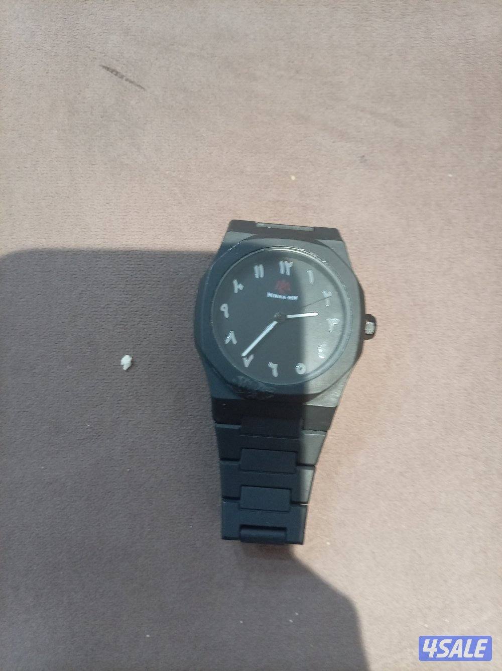 للبيع ساعة رجالية نظيفة 👌

- الحالة: ممتازة جدًا
- بدون خدوش
- تشتغل1