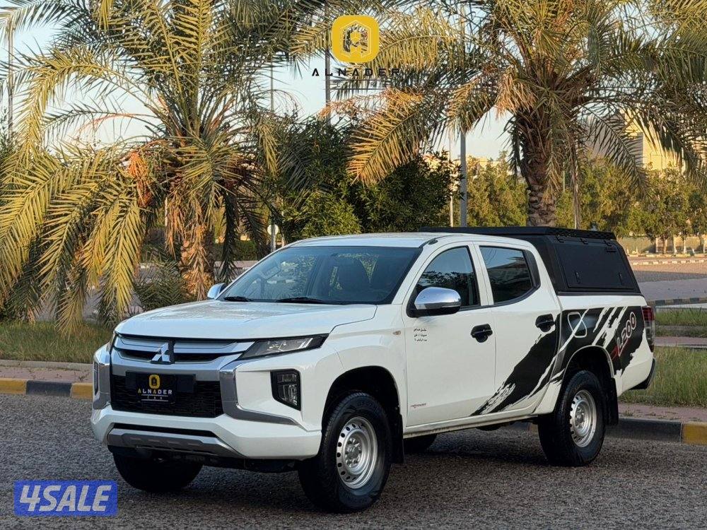 للبيع وانيت ميتسوبيشي L200 موديل 2020 وارد الملا0