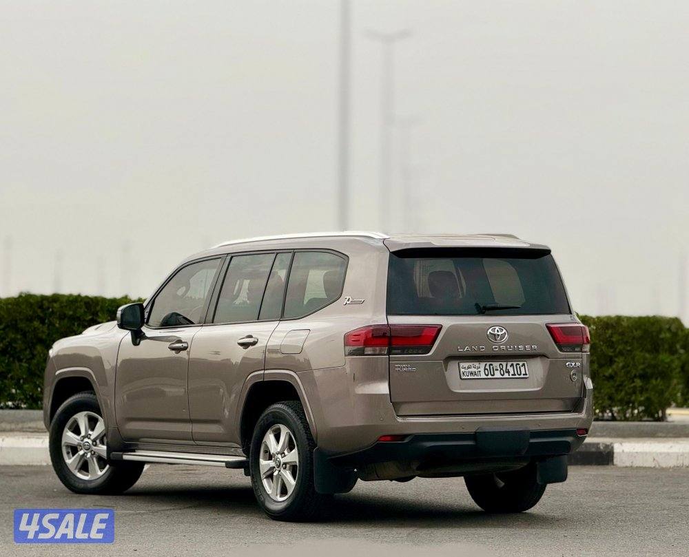 لاندكروزر تون تيربو 2022 الساير صبغ الوكاله2