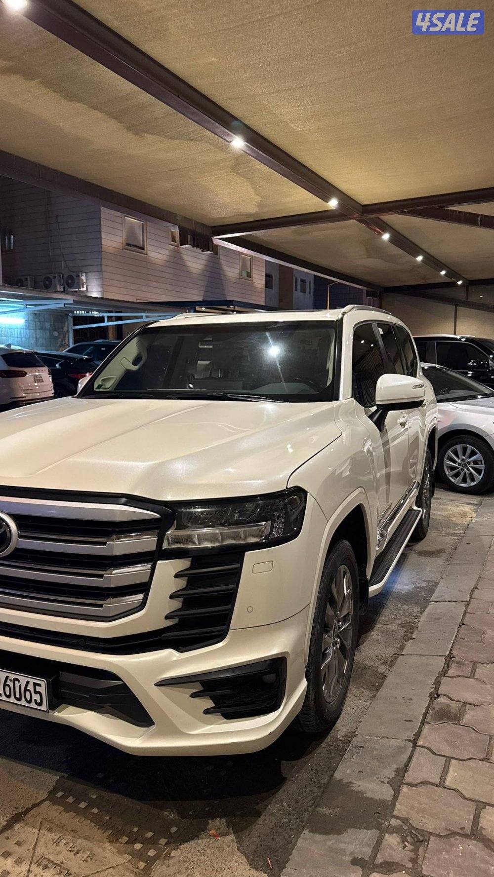 للبيع جيب لاند كروز GXR3