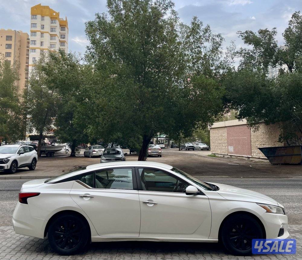 لهواة النوادر نيسان التيما 2019 عداد فقط 140 سيرفس وكالة2