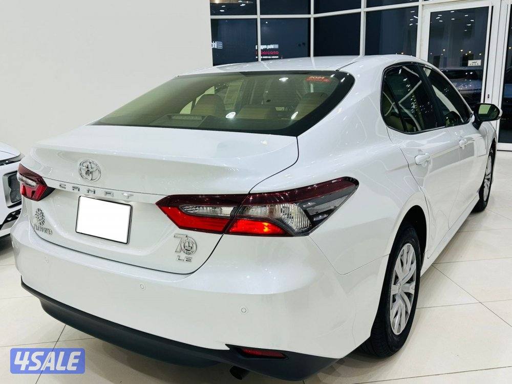 للبيع تويوتا كامري LE  2.5موديل 20242