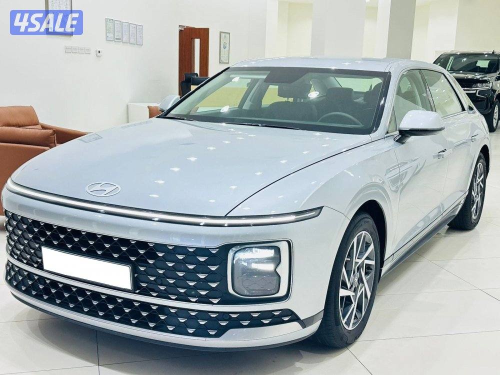 للبيع هيونداي ازيرا 6 سلندر موديل 20261