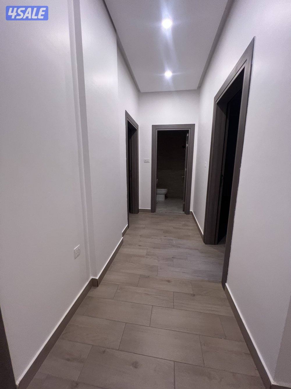 للإيجار شقة ممتازة في خيطان ٣ غرف نوم غرفة ماستر وغرفتين بينهم حمام5