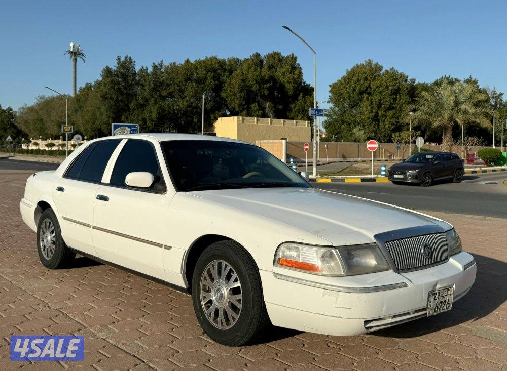 بحالة ممتازة جدا فورد ميركوري قراند ماركيز 2005 محركات نظيفة مكيف بارد0