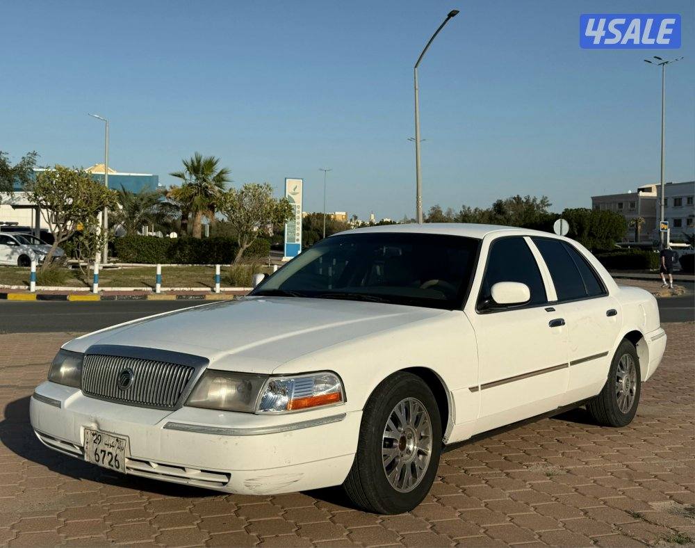 بحالة ممتازة جدا فورد ميركوري قراند ماركيز 2005 محركات نظيفة مكيف بارد2