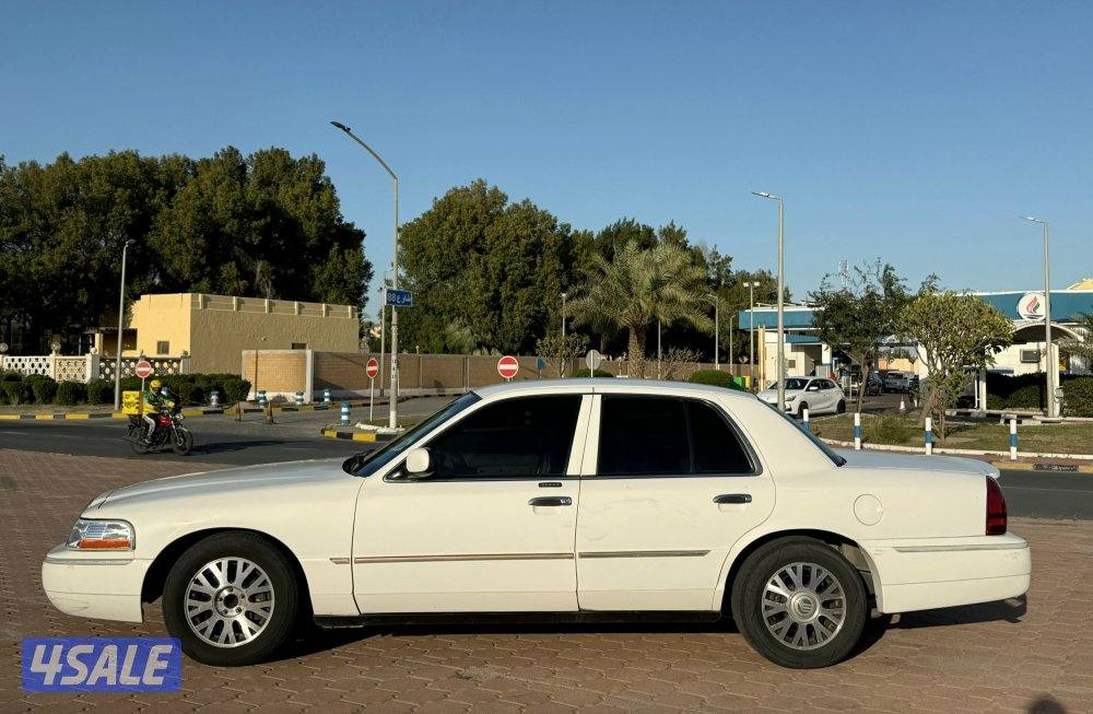 بحالة ممتازة جدا فورد ميركوري قراند ماركيز 2005 محركات نظيفة مكيف بارد7