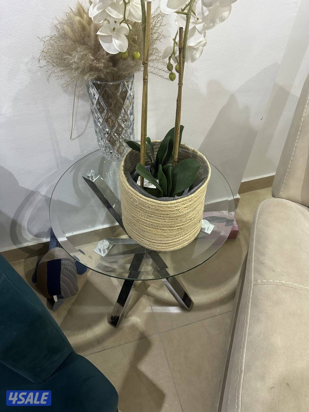 اثاث للبيع السعر بس رقم تواصل و ما يصير خاطرك الى طيب3