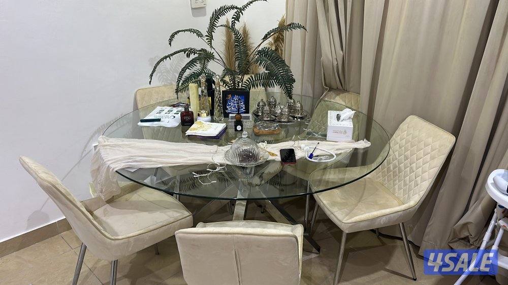 اثاث للبيع السعر بس رقم تواصل و ما يصير خاطرك الى طيب5