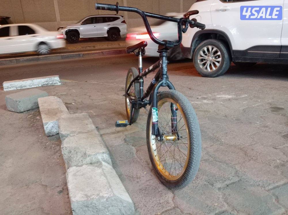 قاري DK للبيع