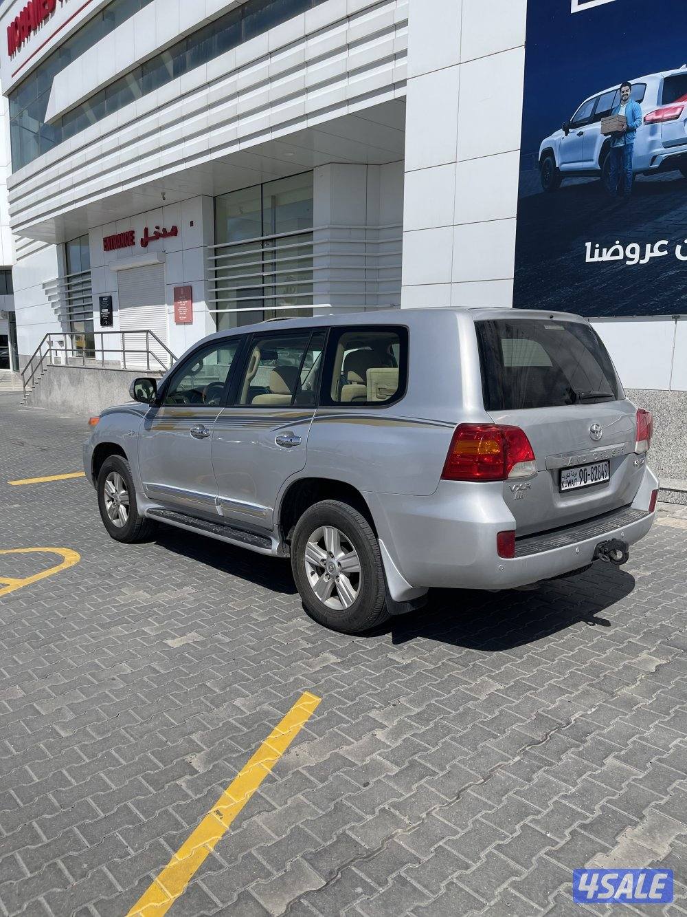 لاند كروز VXR وارد قطر صبغ الوكاله شرط الفحص3