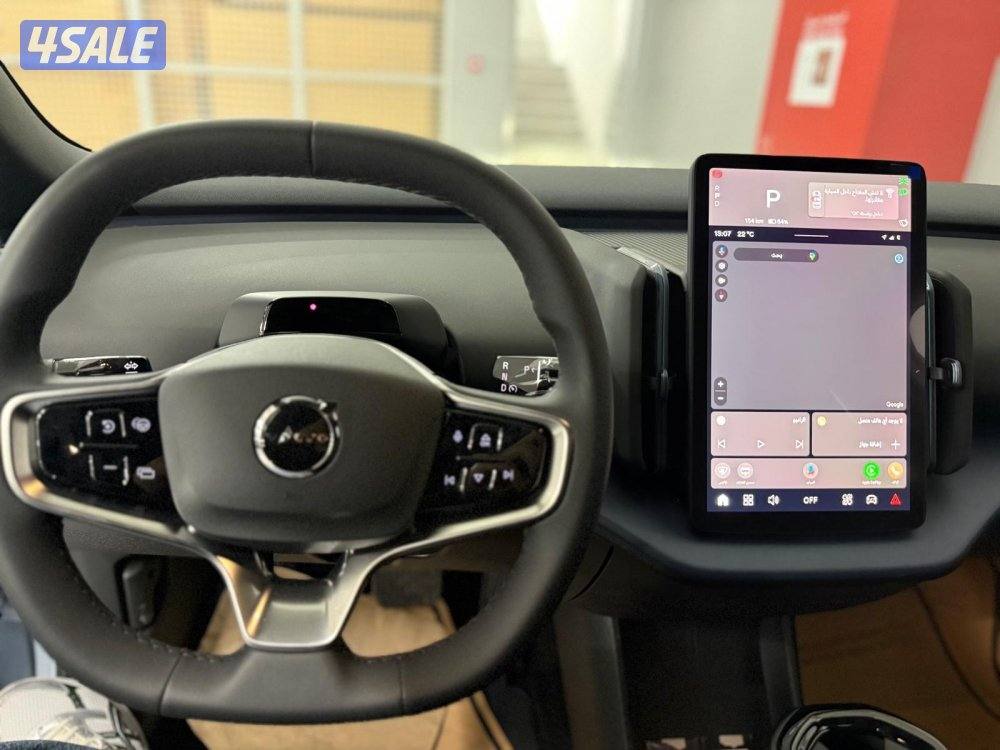 فولفو EX30 2025 جديدة اصفار3