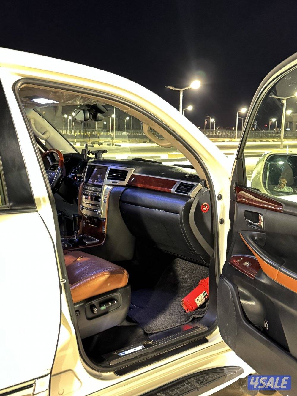 للبيع جيب 570 الدرجه الاوله 20136