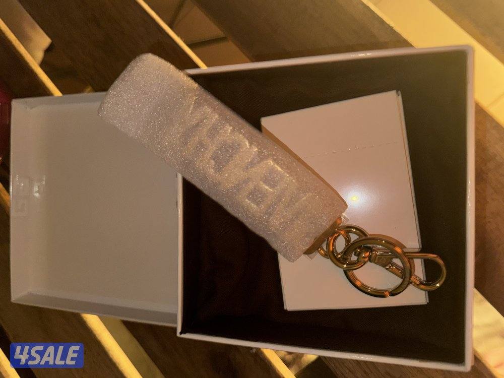 Givenchy ماركة أصلي3