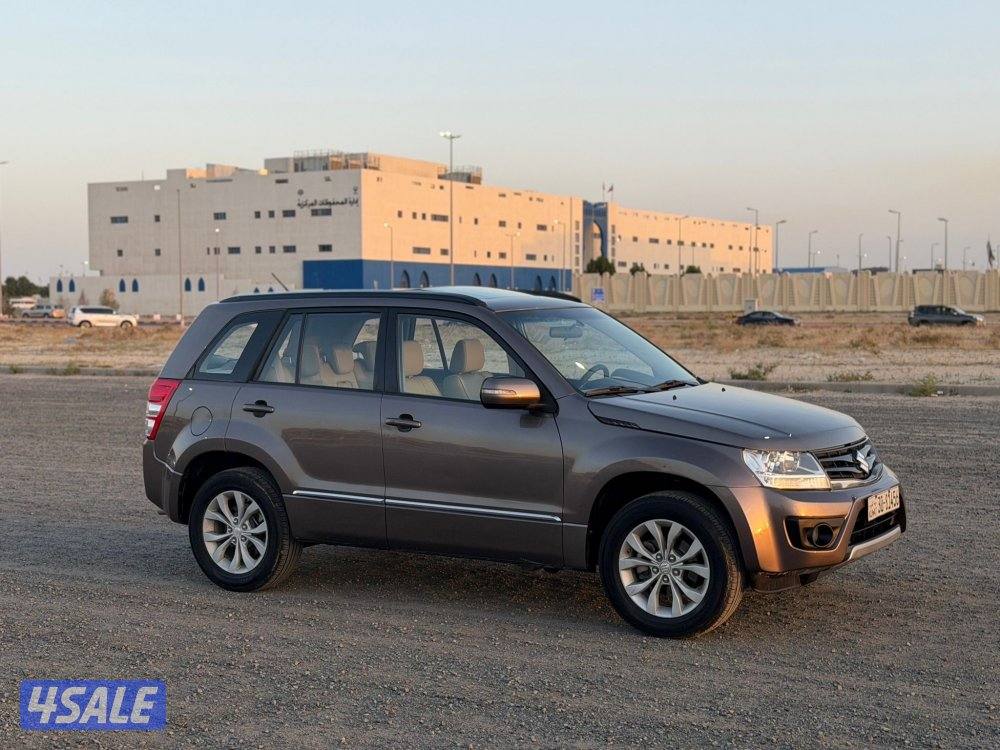 جراند فيتاره بحالة المصنع كالجديد2