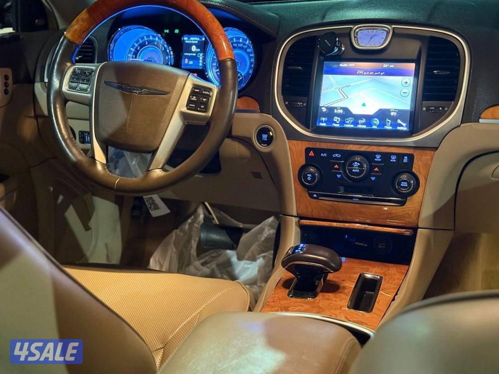 كرايزلر 2014 عداد 133  /6سلندر/كامل المواصفات فتحه بنوراما13