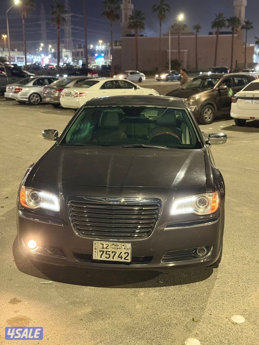 كرايزلر 2014 عداد 133  /6سلندر/كامل المواصفات فتحه بنوراما14