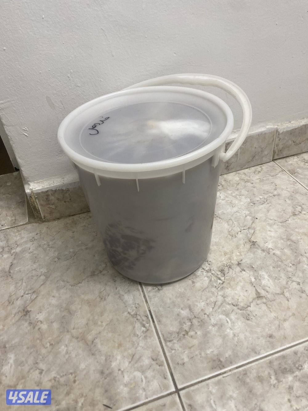 اخلاص المدينة حجم العلبه ٢٠ كيلو ب ١٥ دينار بس1