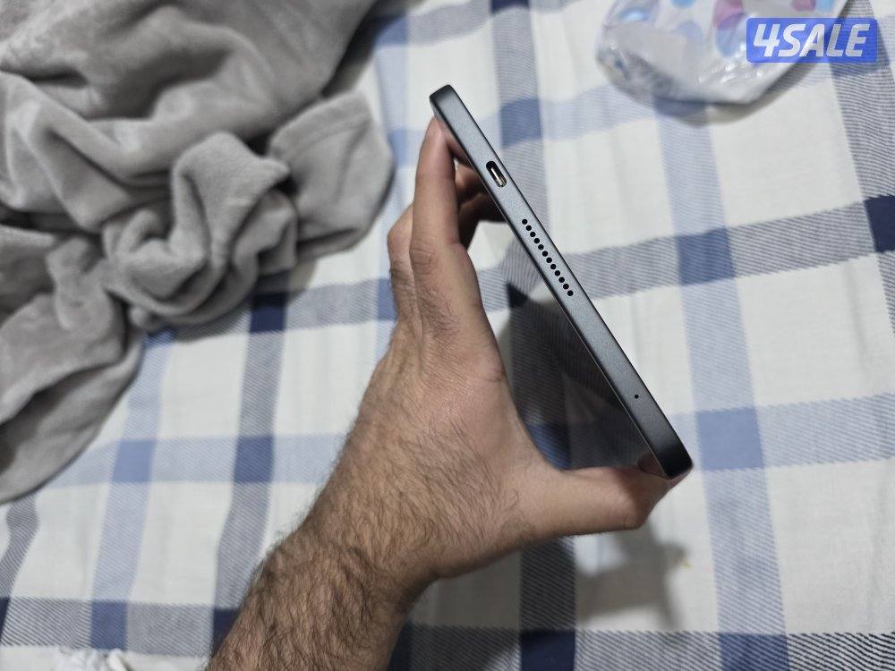 REDMAGIC ASTRA 1 TB 24GB RAM VARIANT 1 DAY USED MINT CONDITION WTH BOX1