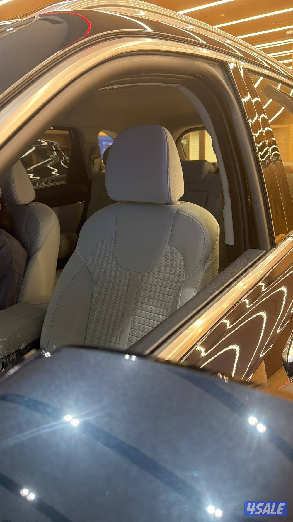 كيا سورينتو حالة الوكالة  وممشى قليل التواصل واتس اب3