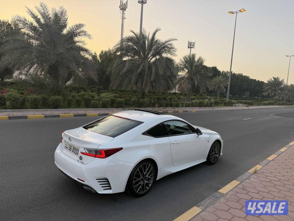 لكزس RC350 F Sport ماشي 100 صبغ الوكاله بحالة الوكالة2