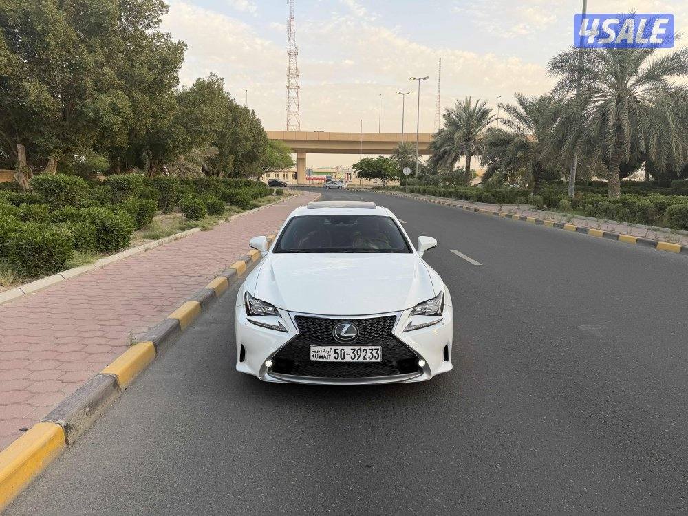 لكزس RC350 F Sport ماشي 100 صبغ الوكاله بحالة الوكالة4