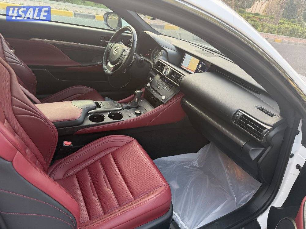 لكزس RC350 F Sport ماشي 100 صبغ الوكاله بحالة الوكالة8