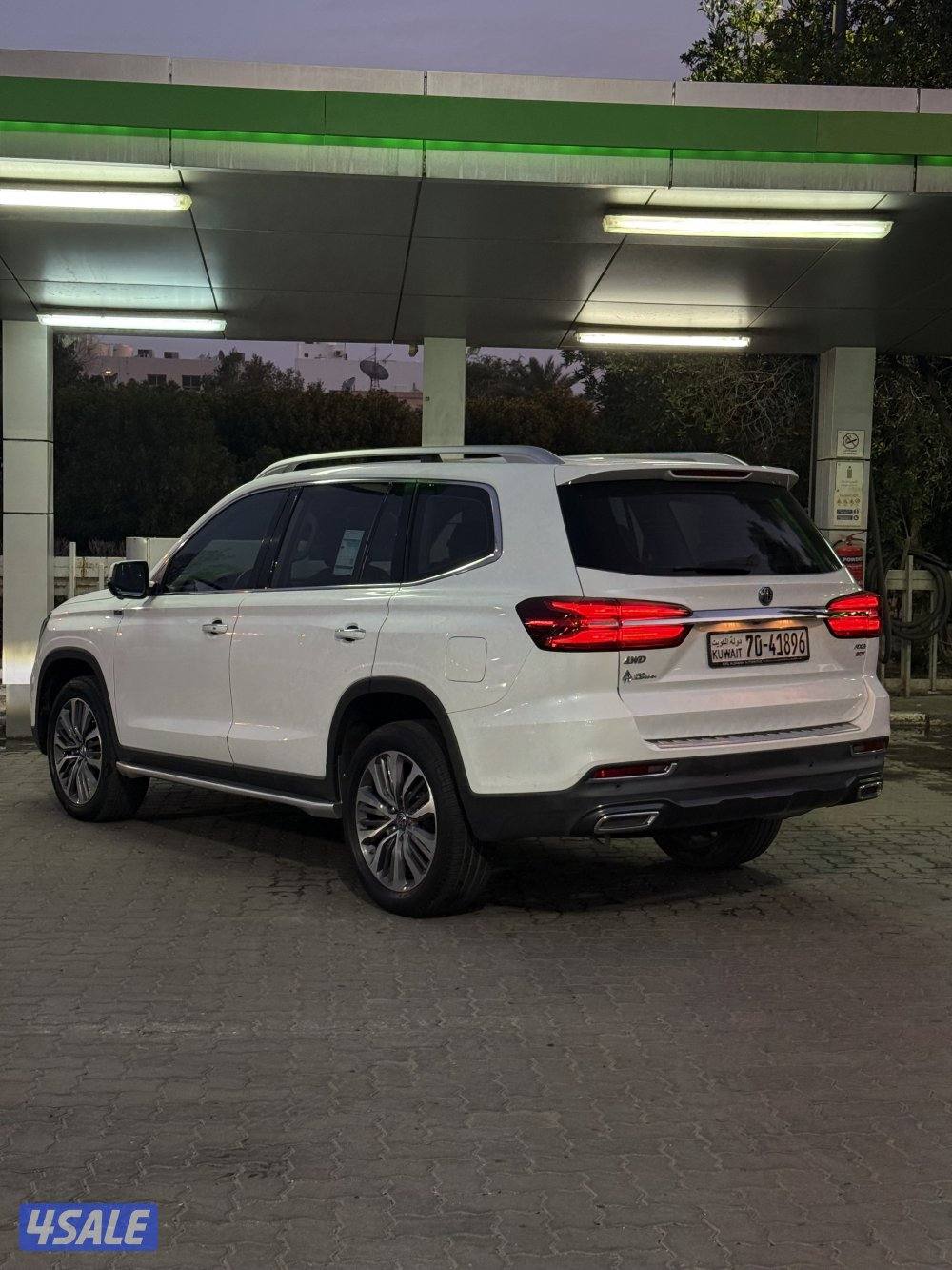 MG RX8 موديل 2022 ماشي ٧٠ الف الدرجة الاولى كامل المواصفات شرط الفحص1