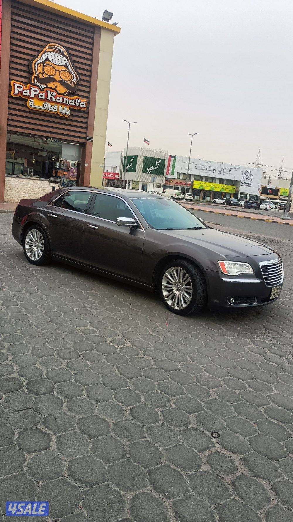 كرايزلر 2014 عداد 133 /6سلندر/كامل المواصفات فتحه بنوراما3