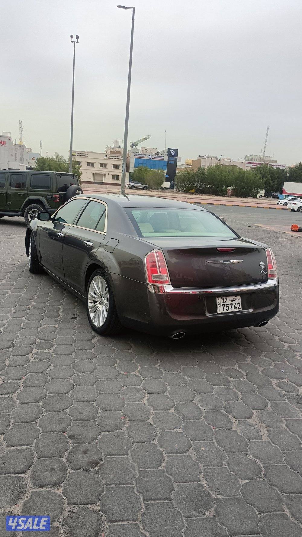 كرايزلر 2014 عداد 133 /6سلندر/كامل المواصفات فتحه بنوراما8