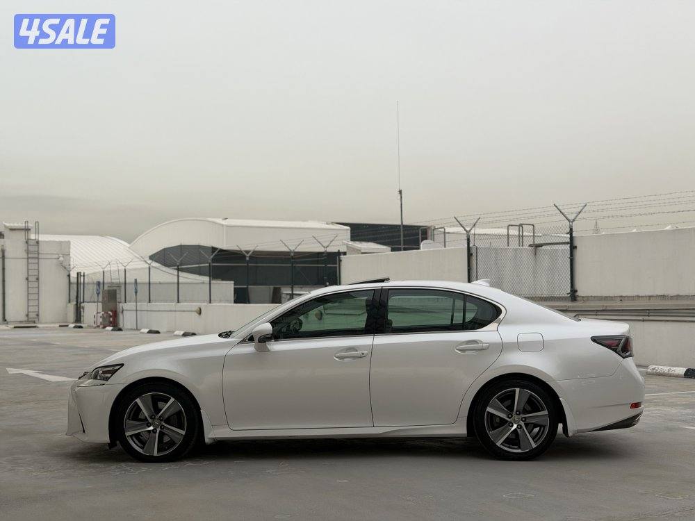 لكزس Gs 200 موديل 2016 عداد قليل 140 الف الساير سيرفس وكاله صبغ وكاله7