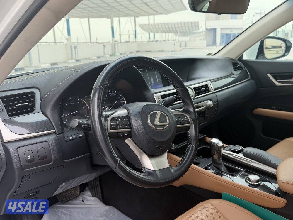 لكزس Gs 200 موديل 2016 عداد قليل 140 الف الساير سيرفس وكاله صبغ وكاله10