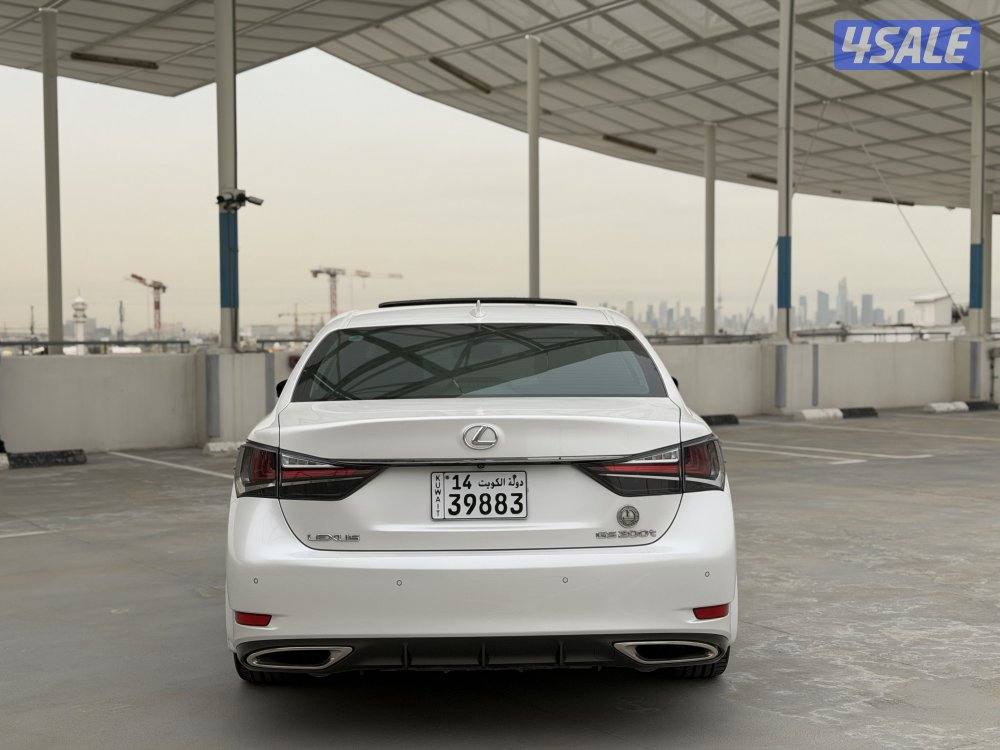 لكزس Gs 200 موديل 2016 عداد قليل 140 الف الساير سيرفس وكاله صبغ وكاله11