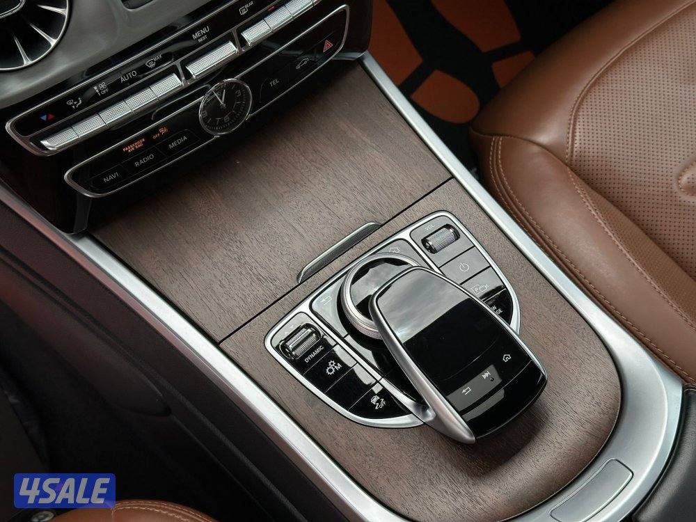 مرسيدسG500 موديل2020 وارد الملا عداد115الف سيرفس منتظم12