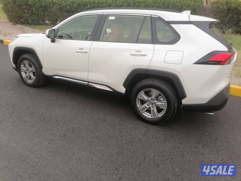 بحاله ممتازه ماشي 126 ألف2