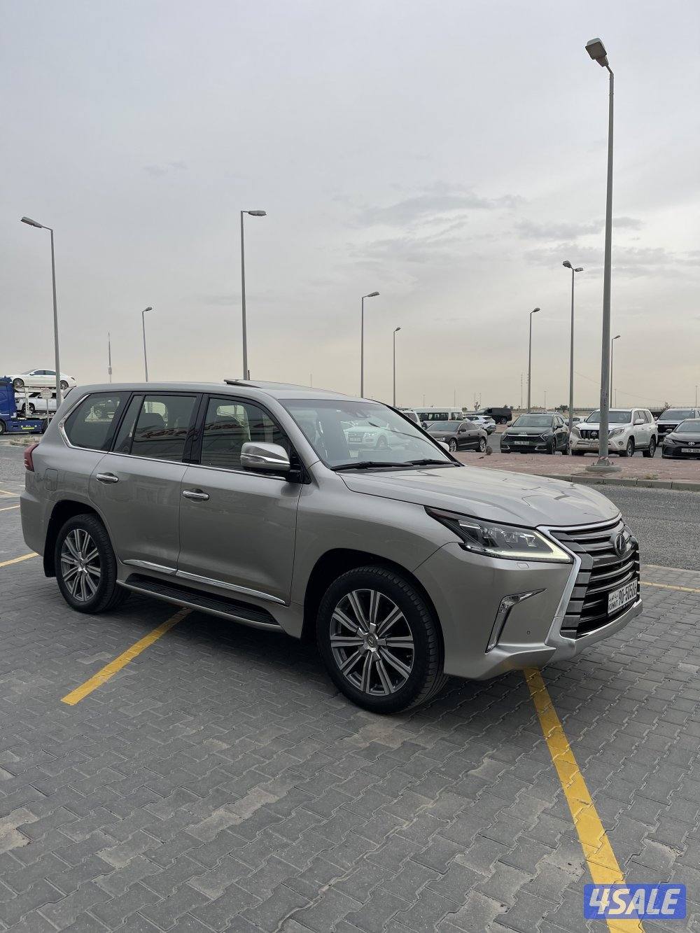 لكزس LX570 وارد قطر صبغ الوكاله شرط الفحص بل كامل1