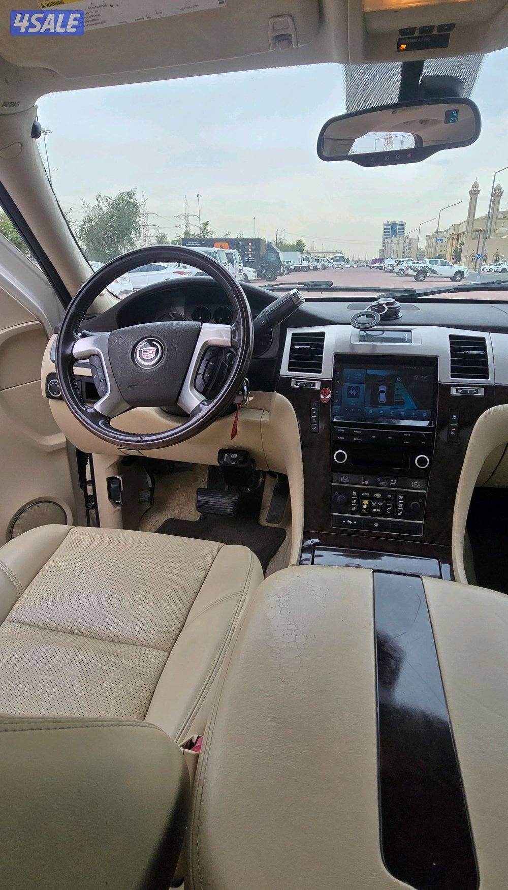 اسكاليد 2007 - عداد 258 - بحالة ممتازة3