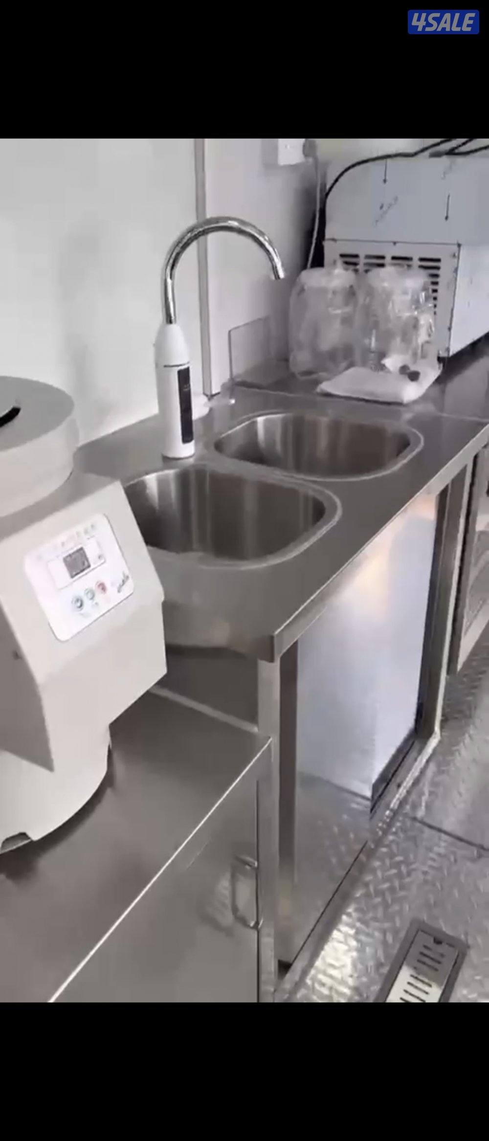 فود ترك قلص شبه جديدة للبيع الطول ٤ أمتار العرض ٢ متر4