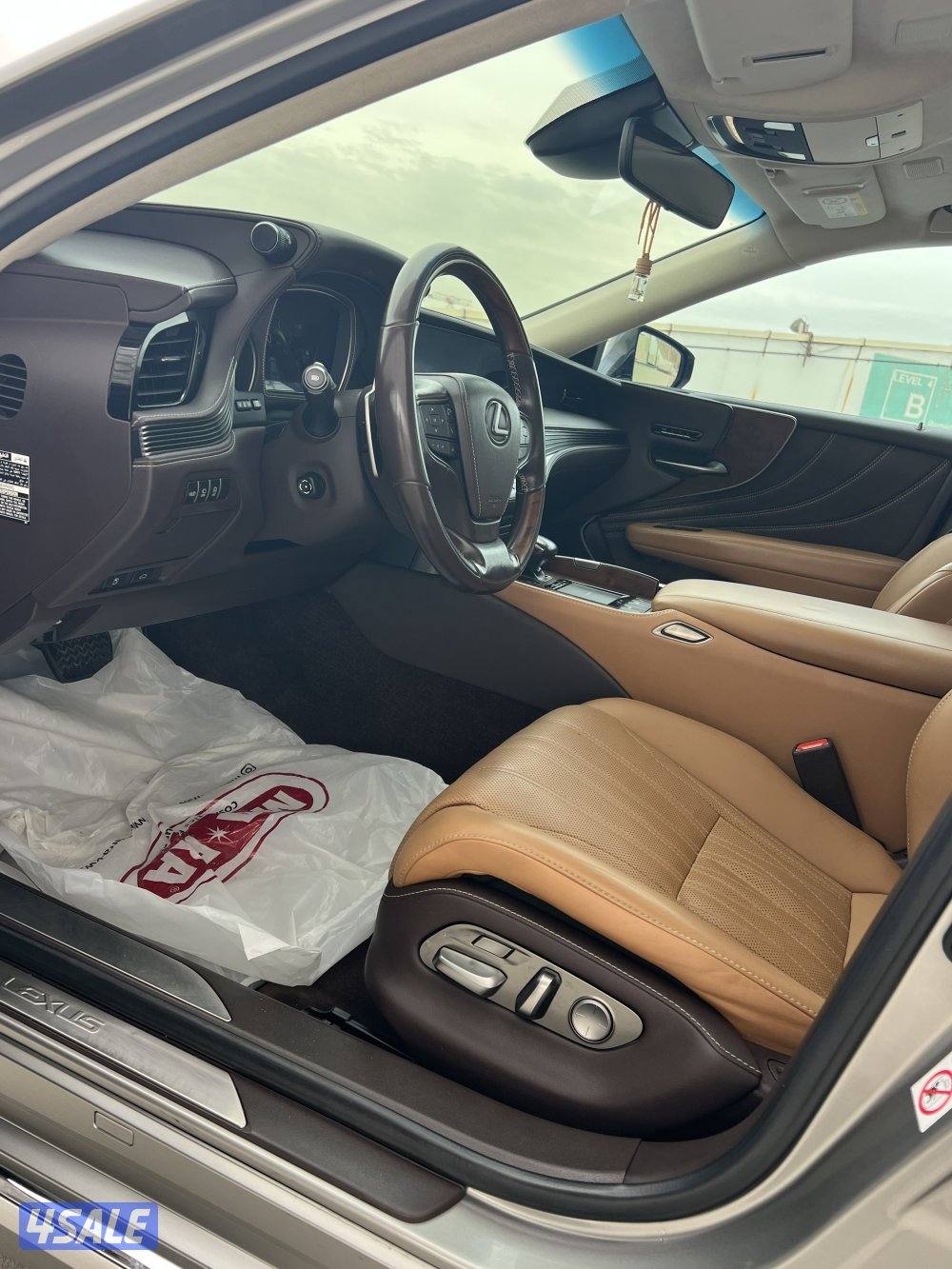 للبيع لكزس LS 3508