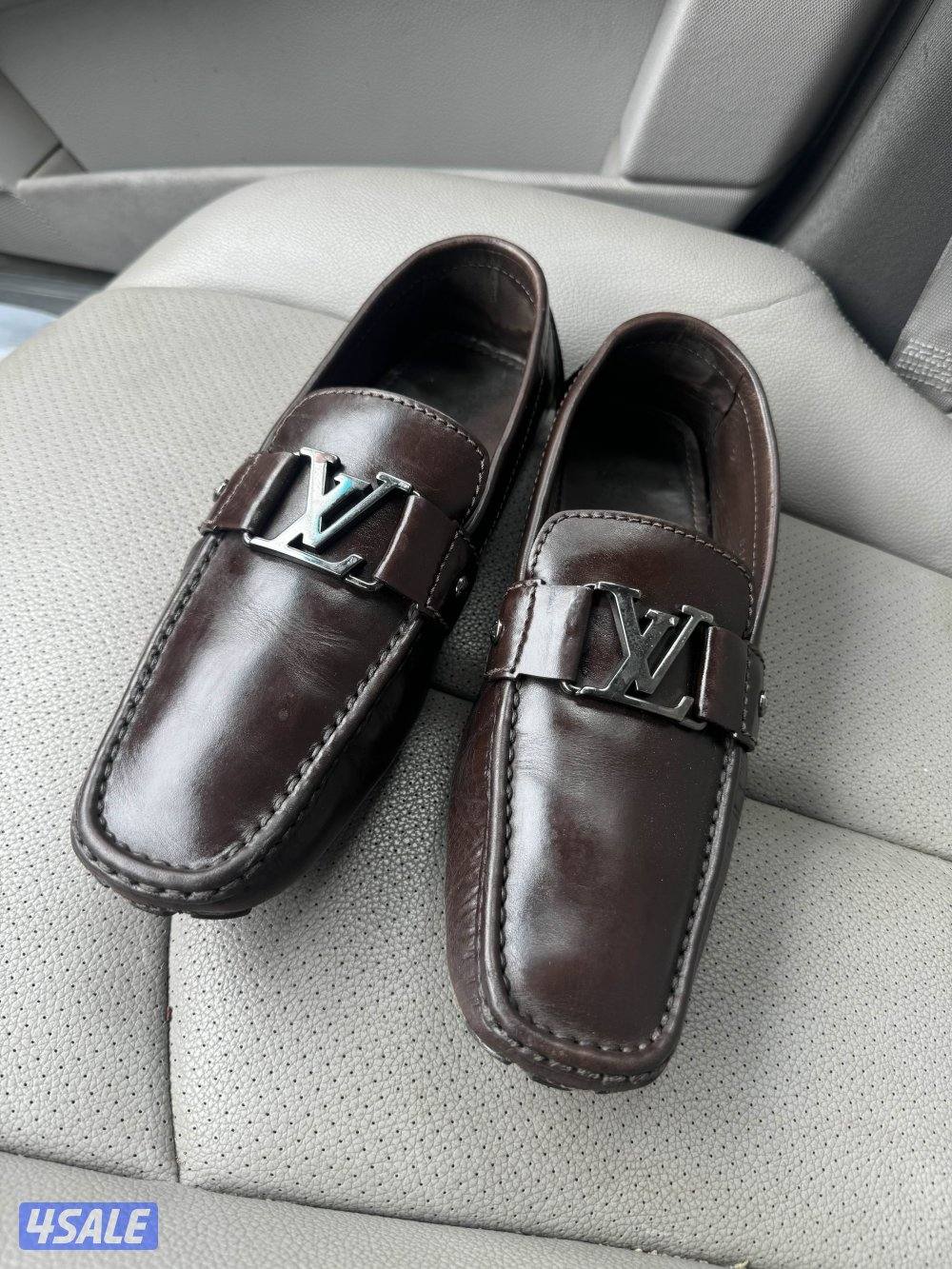 للبيع حذاء LV0