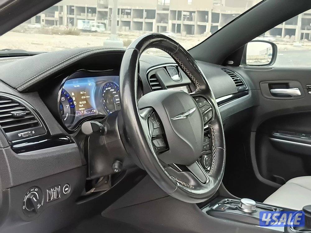 كرايزلر موديل 2021 ماشي 138 الف صبغ الوكالة شرط الفحص قير مكينة شاصي7