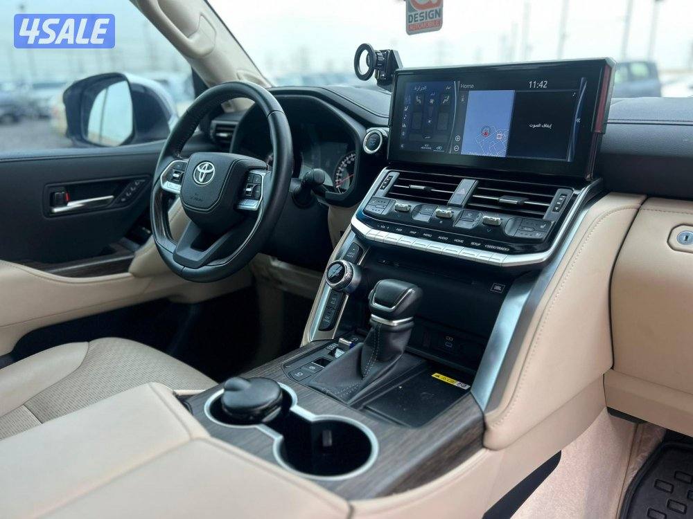 لاند كروزر VX.R AEROs twin turbo.V6 موديل 2024 ماشى 33.000 k.m وارد7