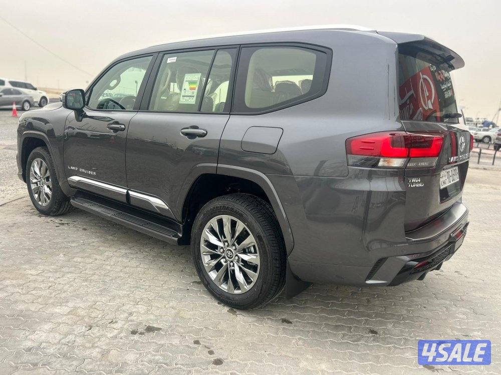 تويوتا لاند كروزر GX.R AEROs twinturbo .V6 موديل 2026 اصفار2
