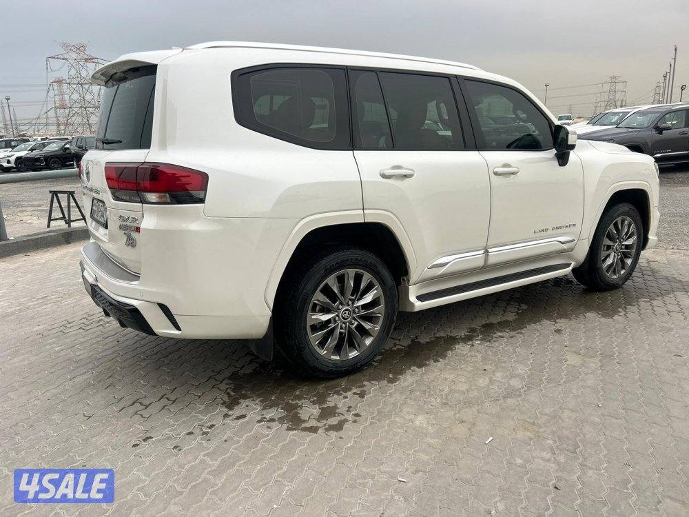 تويوتا لاند كروزر GX.R AEROs  twin turbo.V6 موديل 2024 ماشى 94.000 k.m3