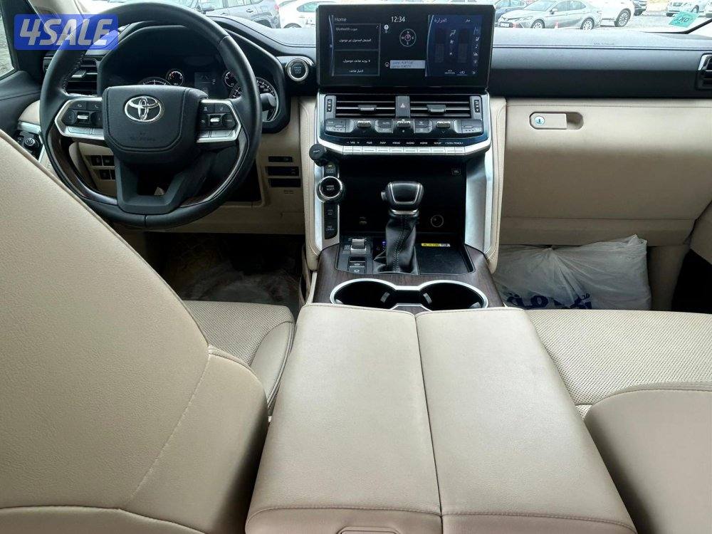 تويوتا لاند كروزر GX.R AEROs  twin turbo.V6 موديل 2024 ماشى 94.000 k.m6