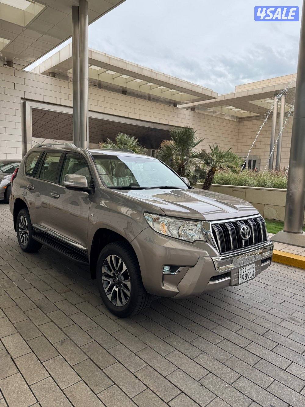 برادو TXL الساير بحالة الوكاله عداد(28) الف كم فقط2