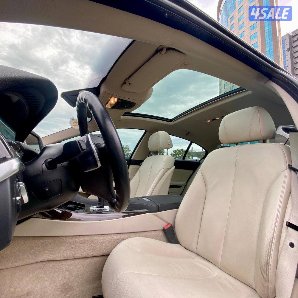 بيع🔺شراء🔺تثمين

للبيع بي ام دبليو 640i موديل 2014
عداد 190 ألف8